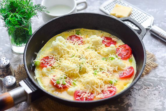 омлет с цветной капустой сыром и помидорами рецепт фото 8